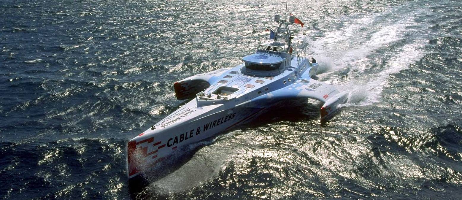 world record powerboat circumnavigation